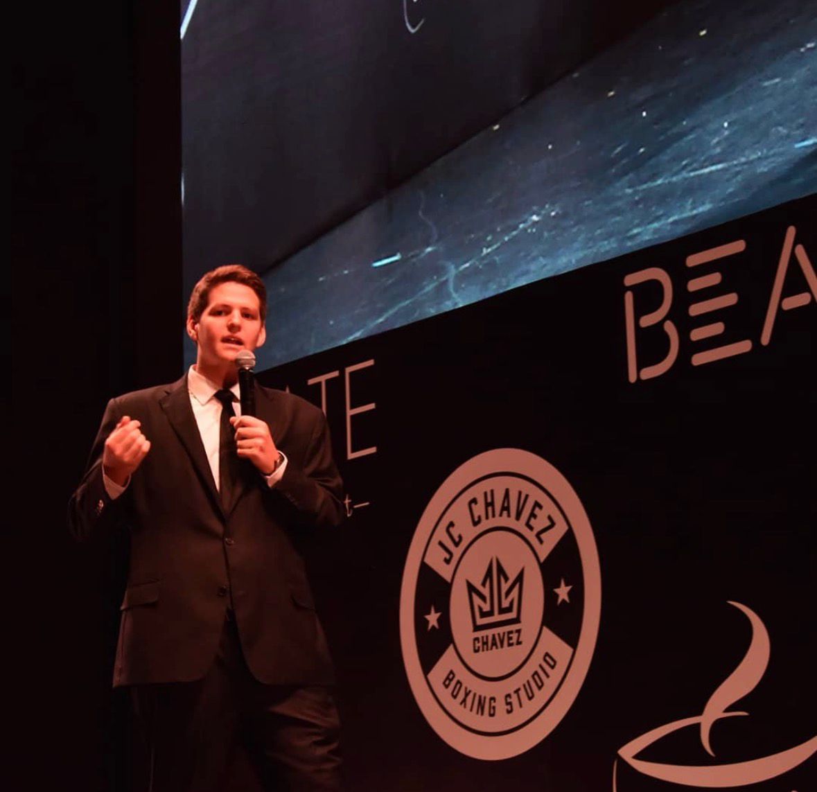 Speaking at Breaking Business Boundaries
